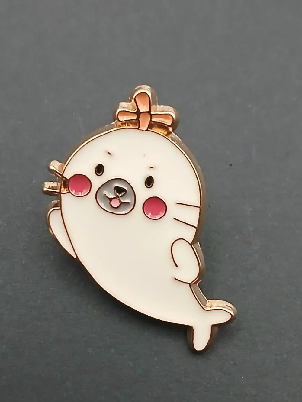 Cute White Seal Enamel Pin - Pink Cheeks